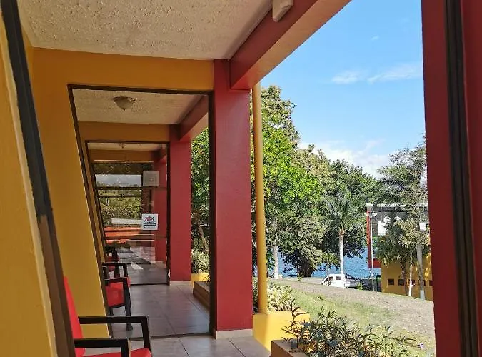Puerto San Luis Hotel *