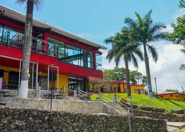 Puerto San Luis * Tilarán